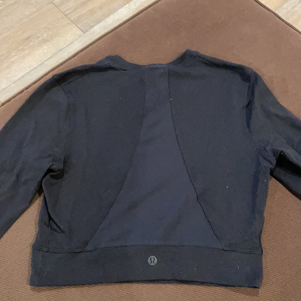 Lululemon long sleeve crop mesh back